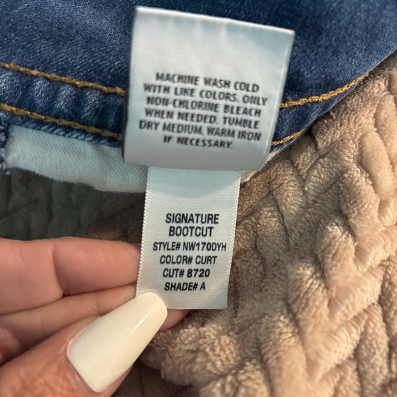 Hudson Jeans Classic Blue Straight Leg Denim - Picture 6 of 9